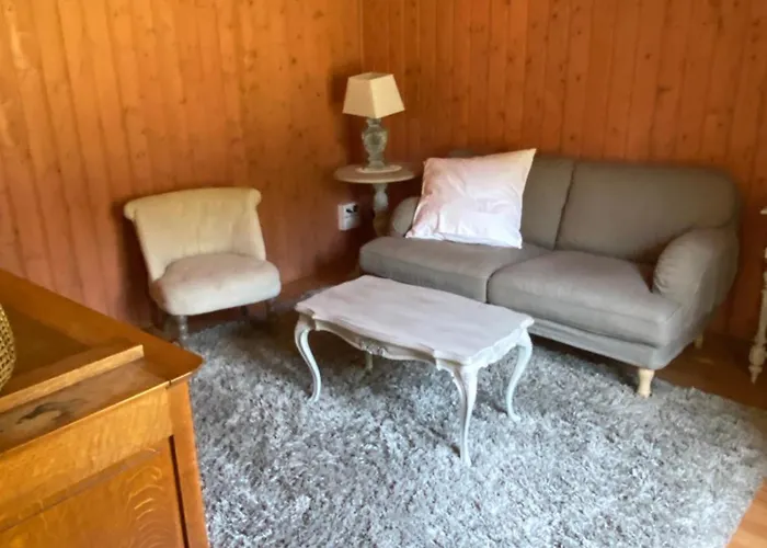 Chez Bernadette بيت للعطل *